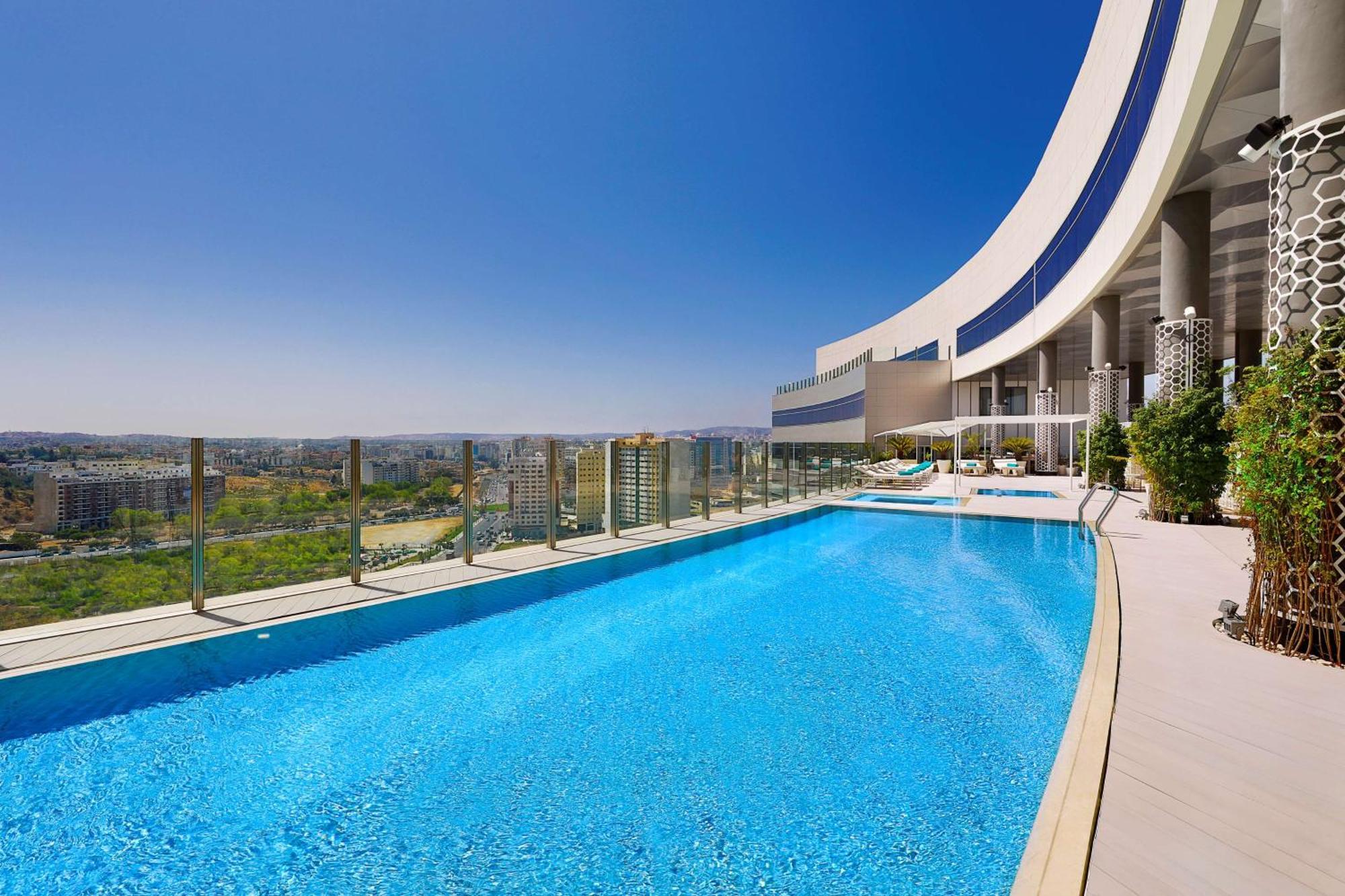 Hilton Tanger City Center Kültér fotó Skyline Residences