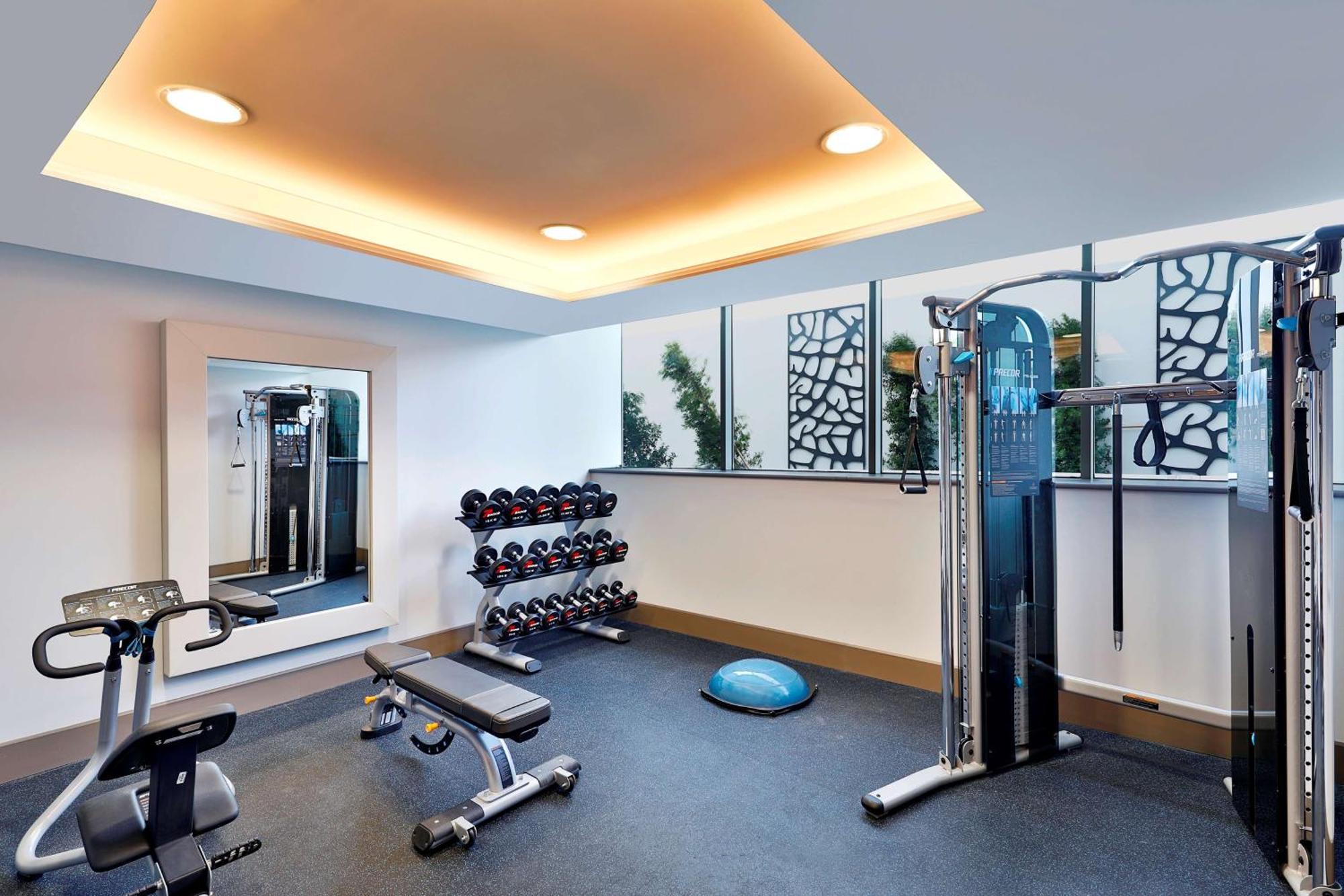 Hilton Tanger City Center Kültér fotó The gym at the hotel