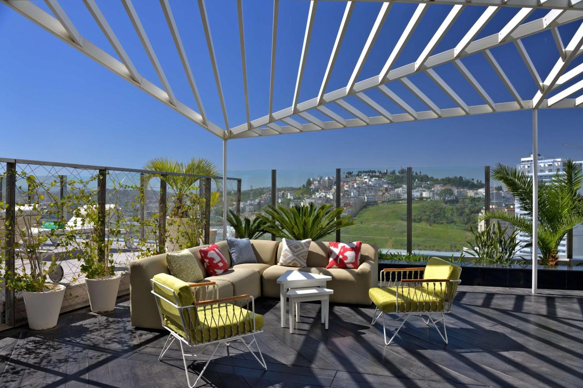 Hilton Tanger City Center Kültér fotó Rooftop garden