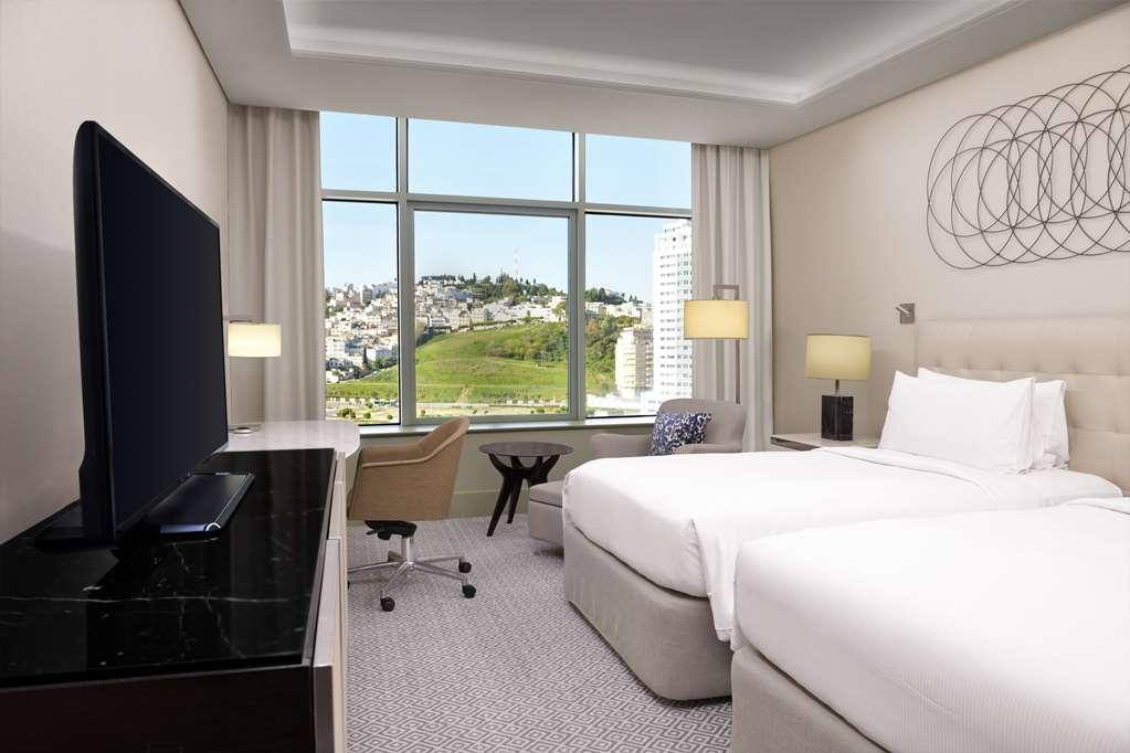 Hilton Tanger City Center Szoba fotó