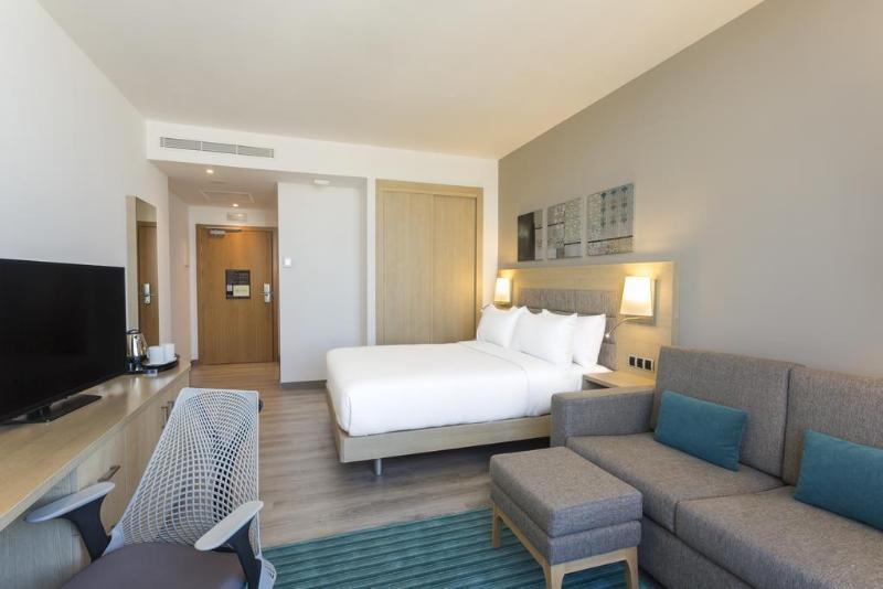 Hilton Tanger City Center Kültér fotó A room at the hotel